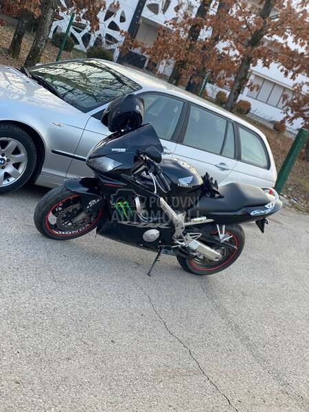 Honda CBR F4i