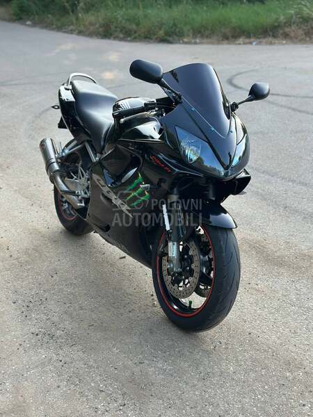 Honda CBR F4i