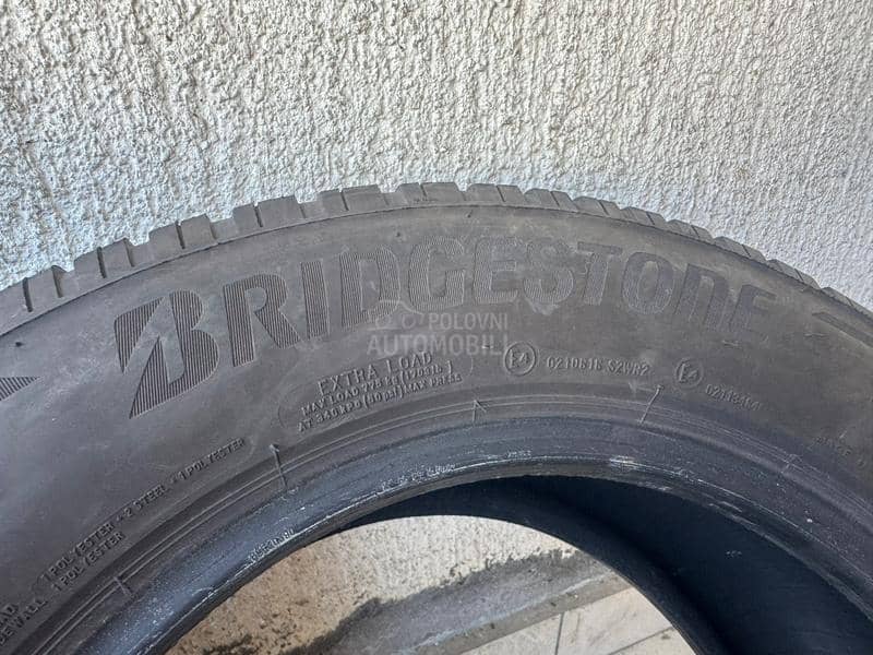 Bridgestone 215/60 R16 Zimska