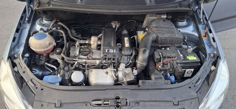 Škoda Fabia 1.2 tsi veliki.serv