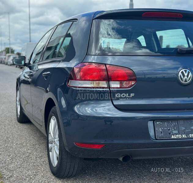 Volkswagen Golf 6 1.6 TDI / HIGHLINE
