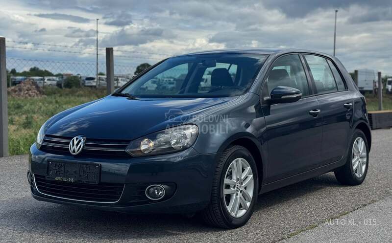 Volkswagen Golf 6 1.6 TDI / HIGHLINE