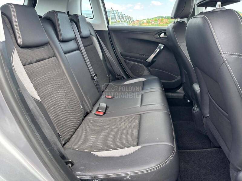 Peugeot 2008 1.2 Allure