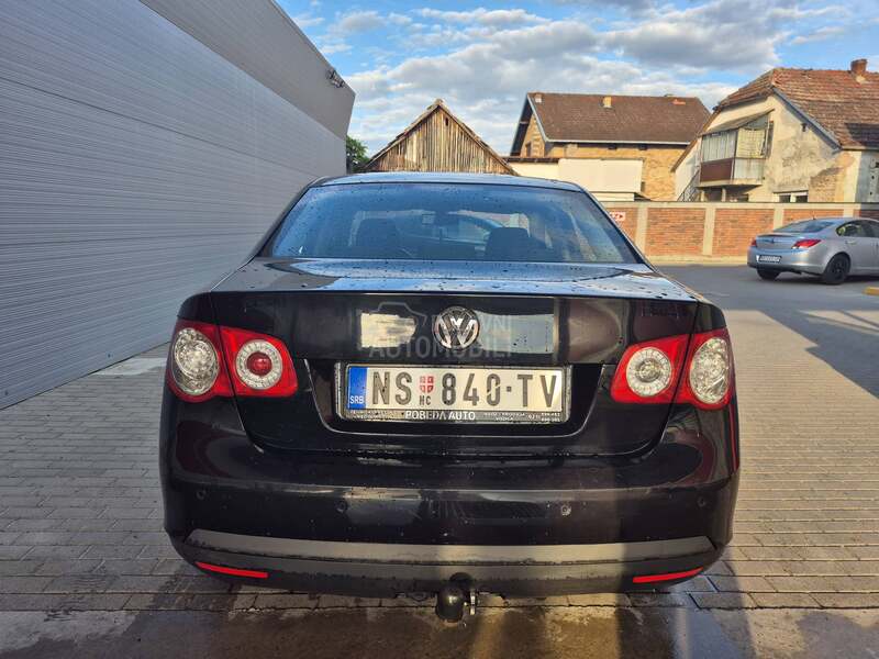 Volkswagen Jetta 2.0 TDI A.U.T.O.M.A.