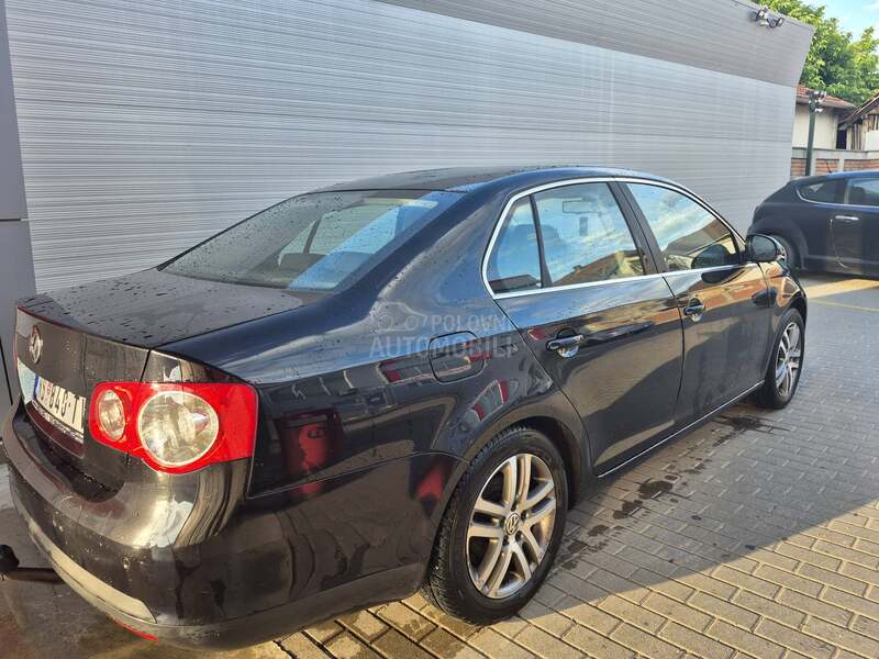 Volkswagen Jetta 2.0 TDI A.U.T.O.M.A.