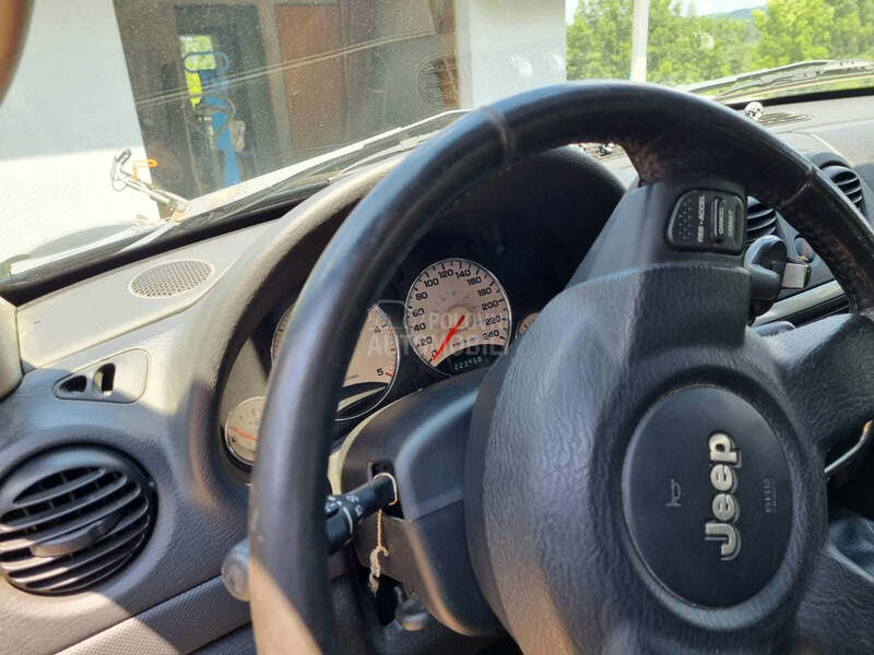 Jeep Cherokee 2.5 crd