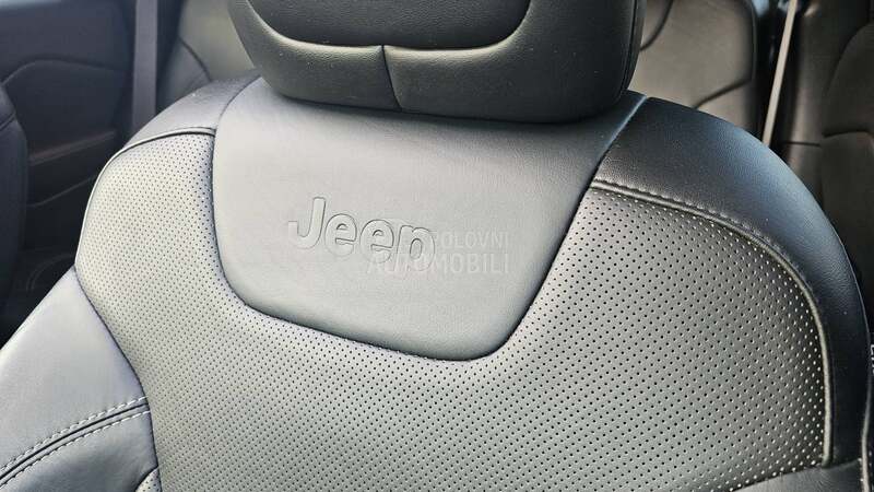 Jeep Cherokee 2.0 D 4x4 LIMIT/PANO