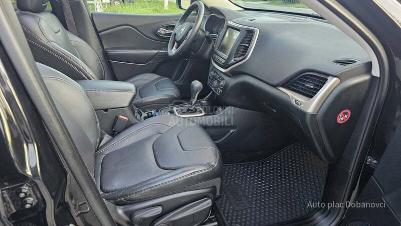 Jeep Cherokee 2.0 D 4x4 LIMIT/PANO