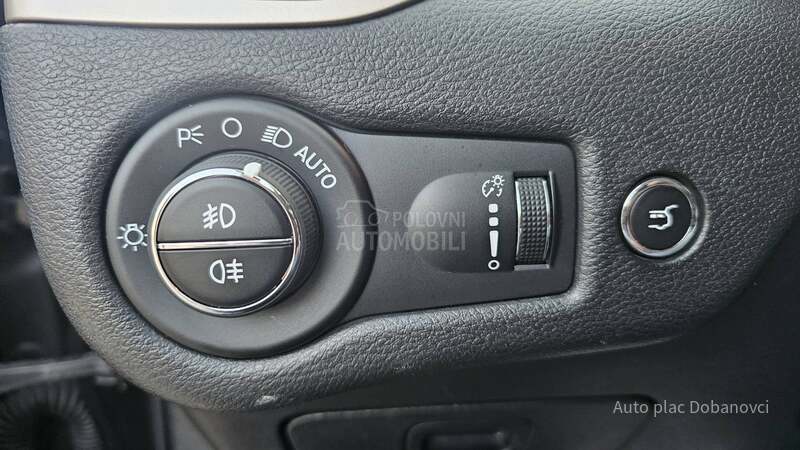 Jeep Cherokee 2.0 D 4x4 LIMIT/PANO