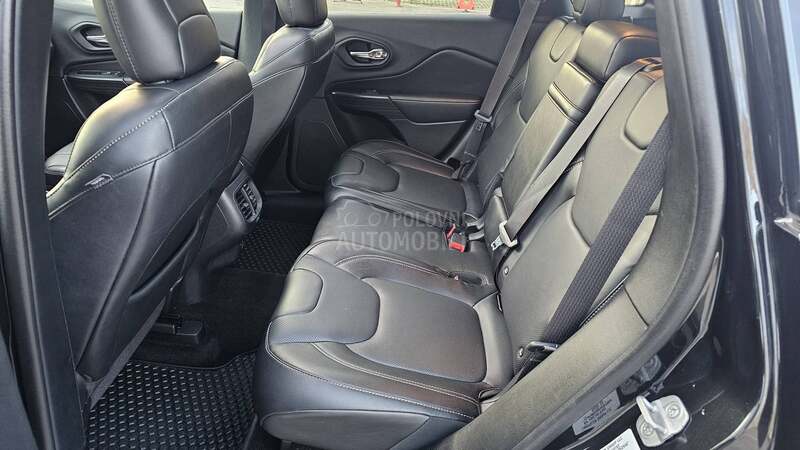 Jeep Cherokee 2.0 D 4x4 LIMIT/PANO
