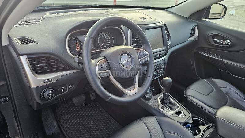 Jeep Cherokee 2.0 D 4x4 LIMIT/PANO