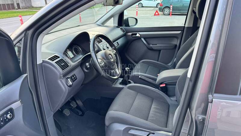 Volkswagen Touran 1.4 TGI ben/metan
