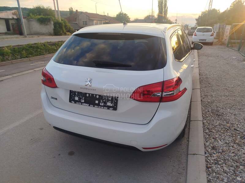 Peugeot 308 1.2i  u.v.o.z  C H