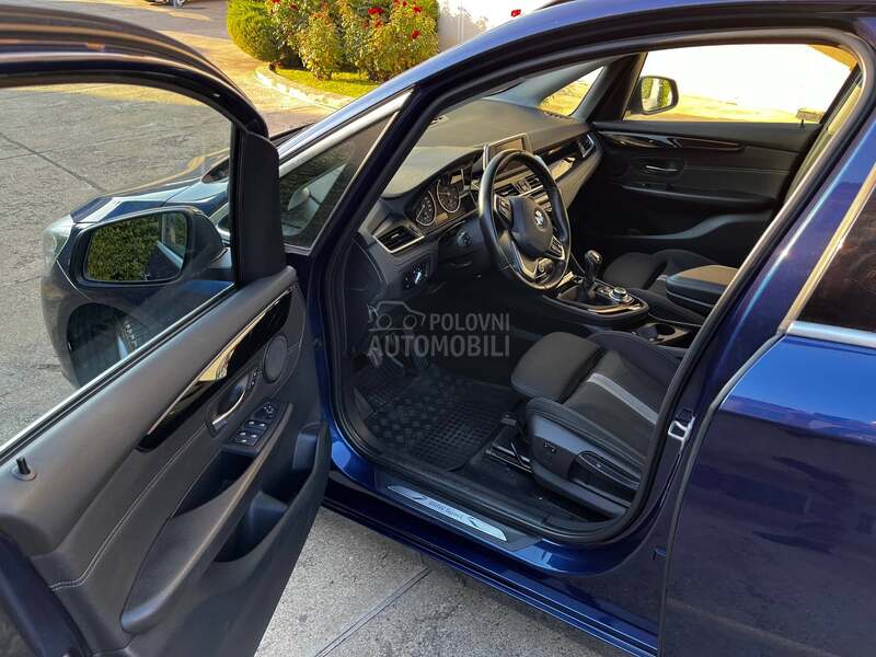 BMW 218 2.0