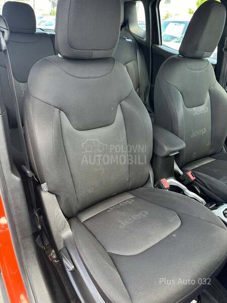 Jeep Renegade N O V