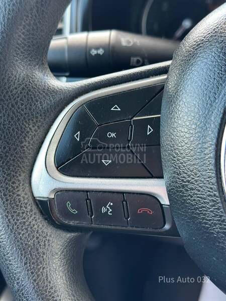 Jeep Renegade N O V