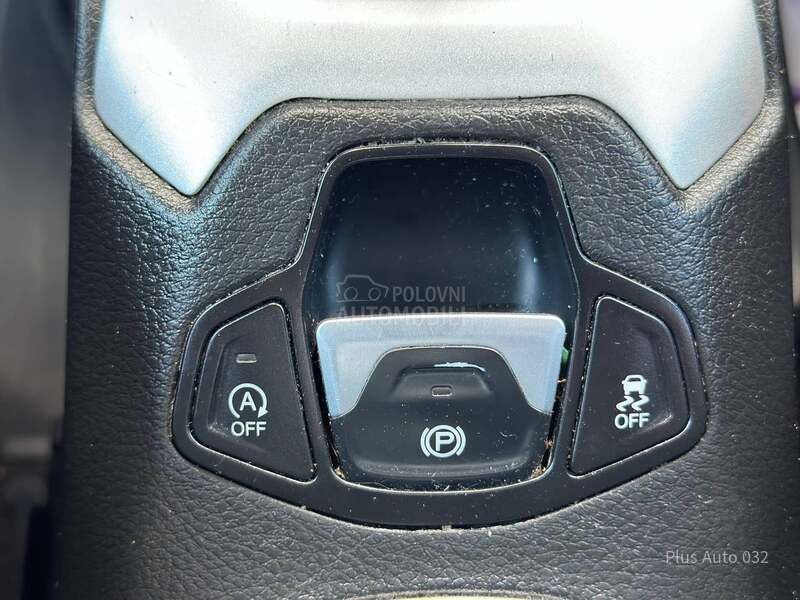 Jeep Renegade N O V