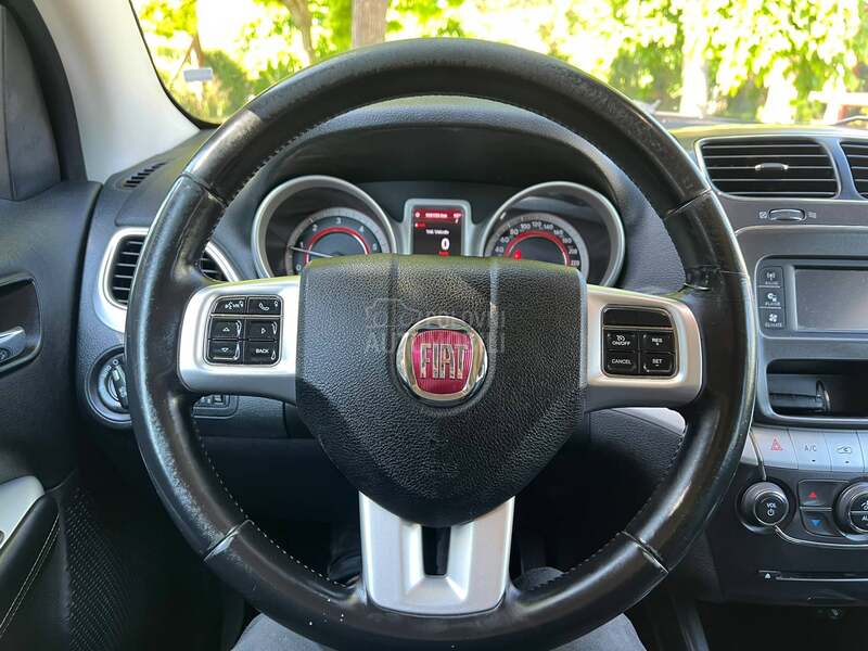 Fiat Freemont 