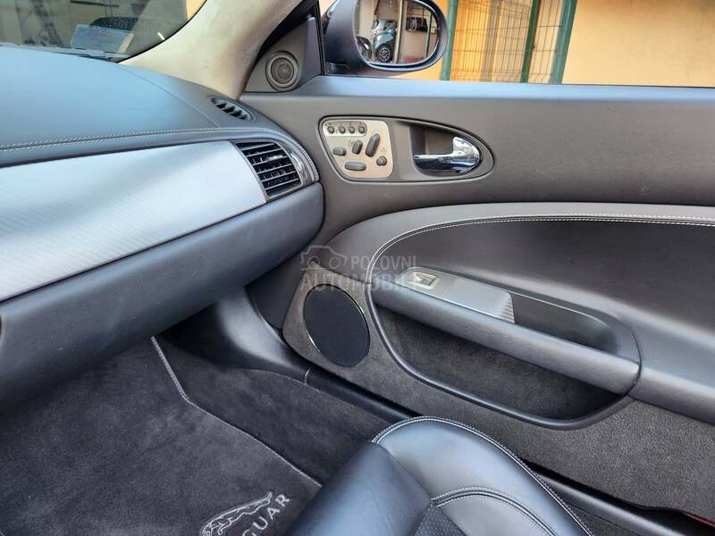 Jaguar XKR supercharger 4,2