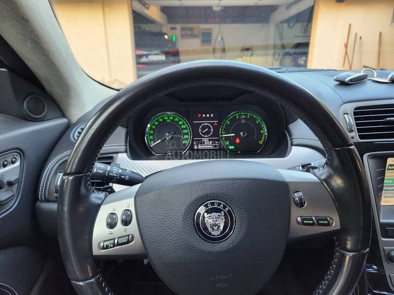 Jaguar XKR supercharger 4,2