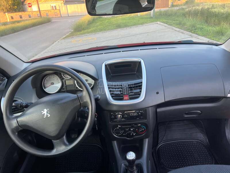 Peugeot 206 plus 1.1 OČUVAN