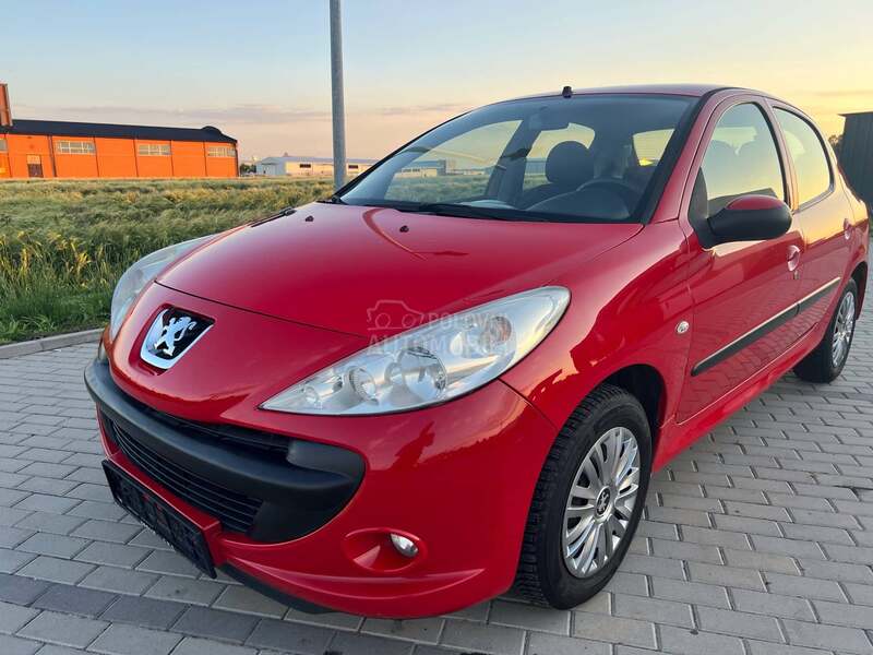 Peugeot 206 plus 1.1 OČUVAN
