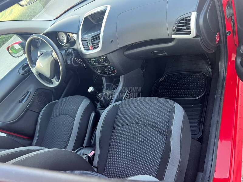 Peugeot 206 plus 1.1 OČUVAN