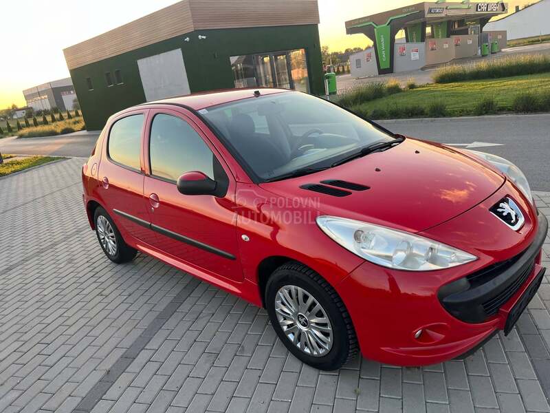 Peugeot 206 plus 1.1 OČUVAN