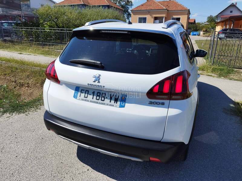 Peugeot 2008 1.5 BLUEHDI