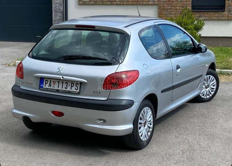 Peugeot 206 1.4b / N O V
