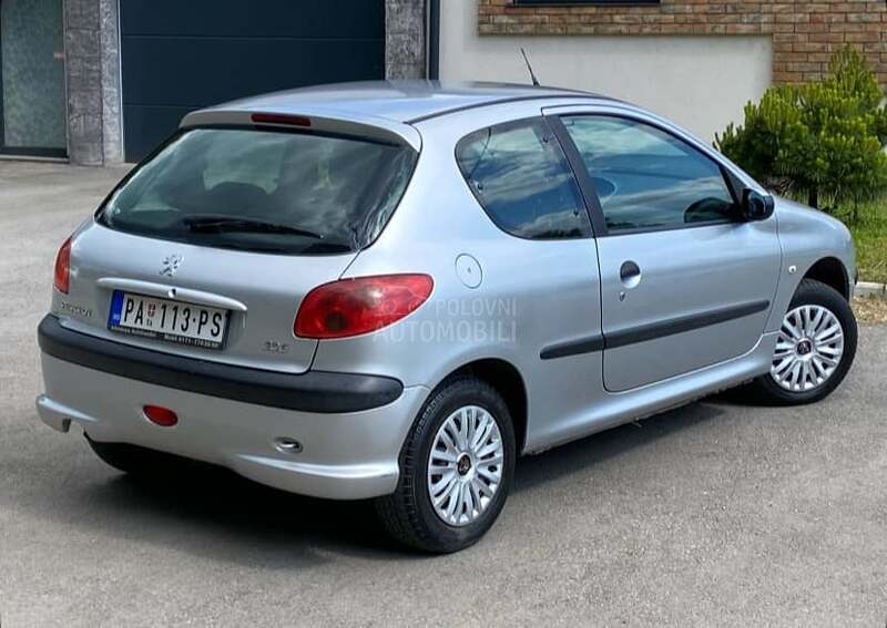Peugeot 206 1.4b / N O V