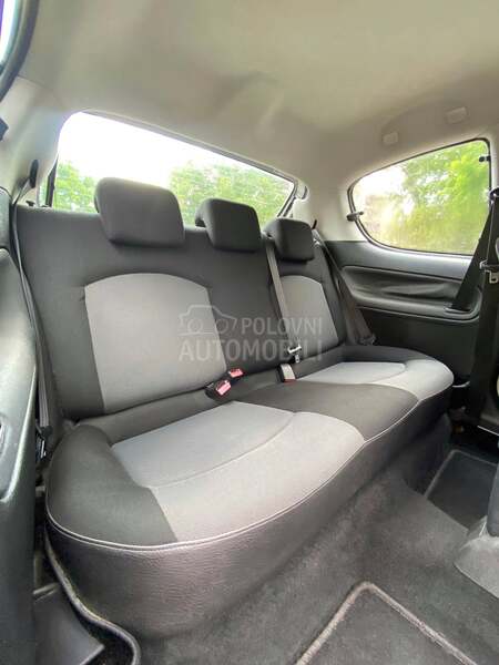 Peugeot 206 1.4b / N O V