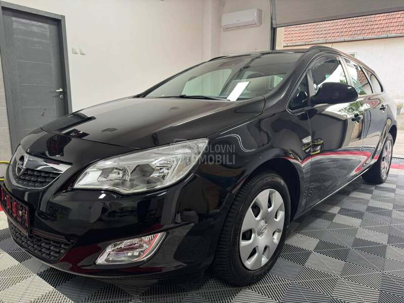 Opel Astra J 1.4 turbo