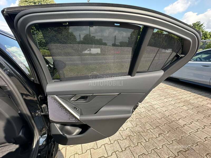 BMW 520 M ProPano Iconic HK