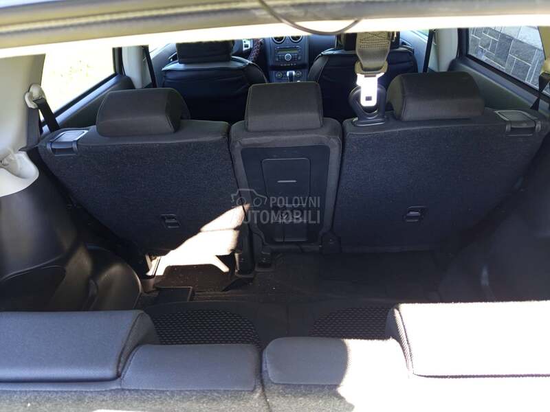 Nissan Qashqai + 2 2.0 DCi