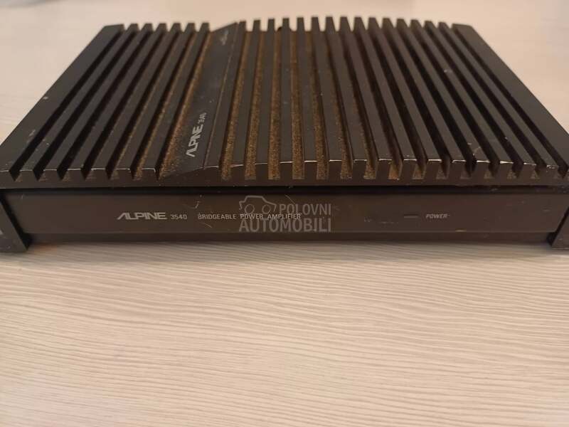Auto pojačalo 400W peak