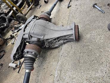 Zadnji diferencijal 4.2 benzin za Audi A8 od 2011. do 2015. god.