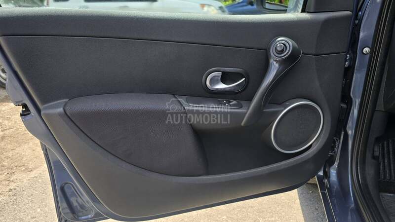 Renault Clio 1.1