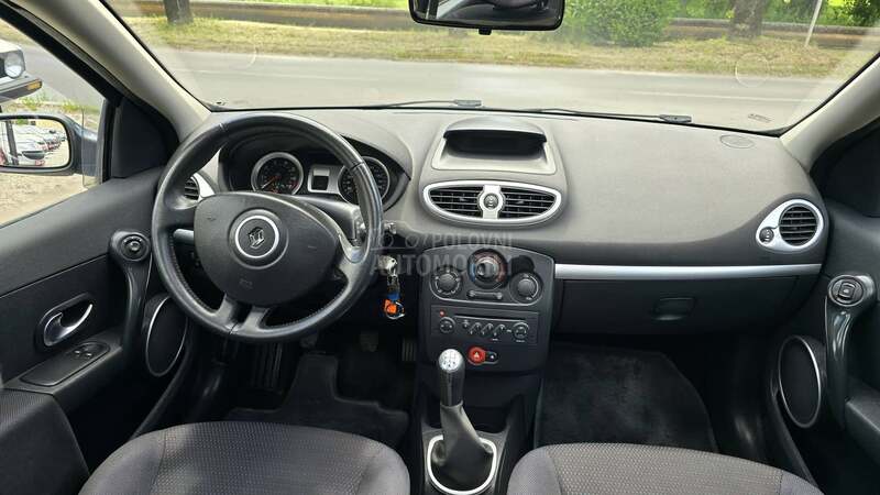 Renault Clio 1.1