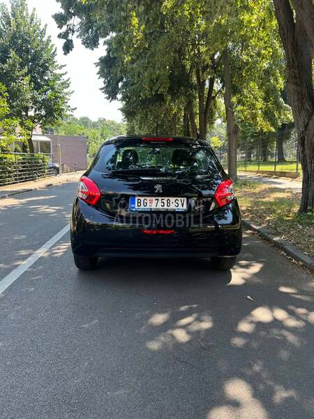Peugeot 208 Access 1.0 E5