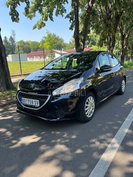 Peugeot 208 Access 1.0 E5
