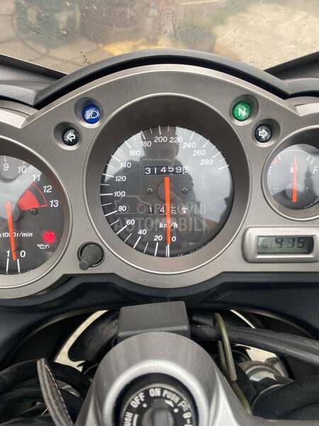 Kawasaki zzr