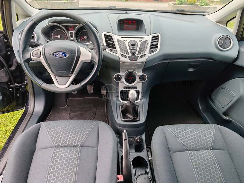 Ford Fiesta 1.25  .titanium.