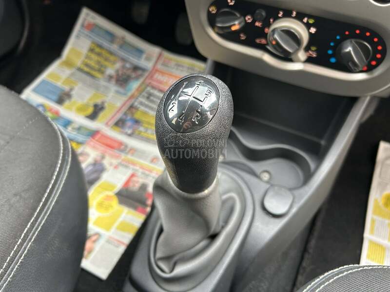 Dacia Stepway 1.6b VRH STANJE