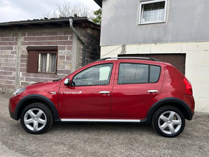 Dacia Stepway 1.6b VRH STANJE
