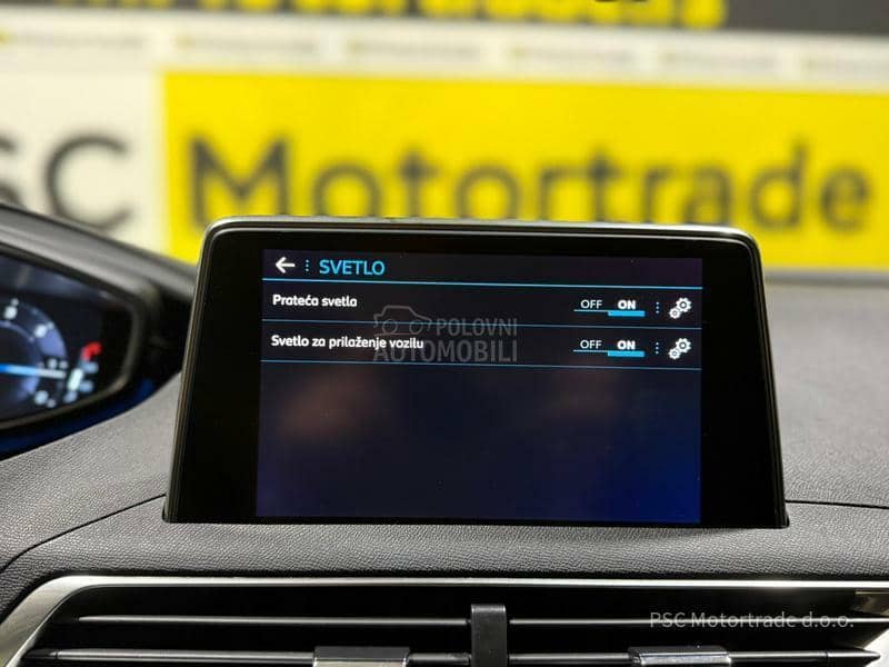Peugeot 3008 Led/Virtual/EAT8 Peugeot 3008 Led/Virtual/EAT8