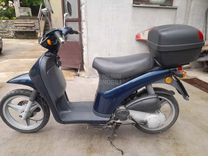 Piaggio free