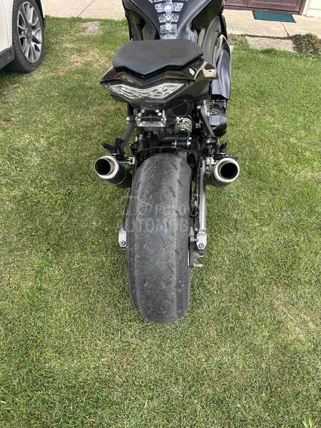 Kawasaki Z1000SX