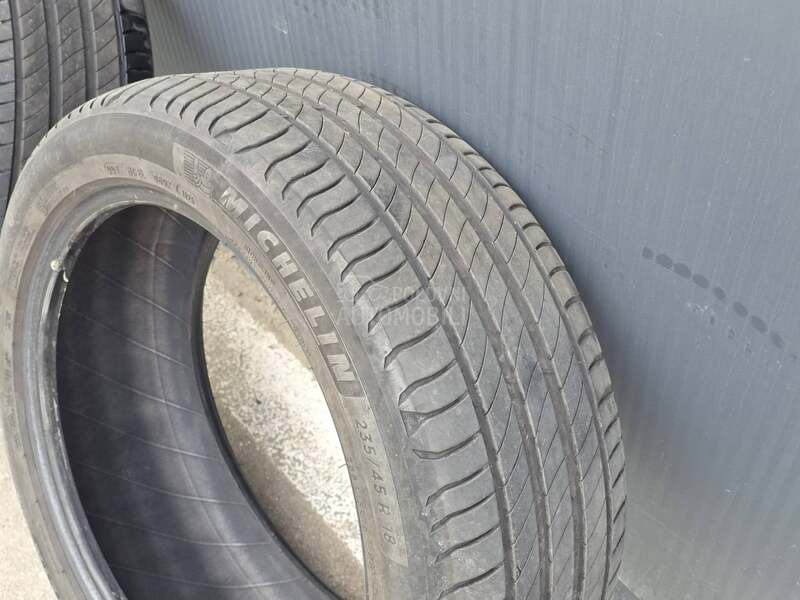 Michelin 235/45 R18 Letnja