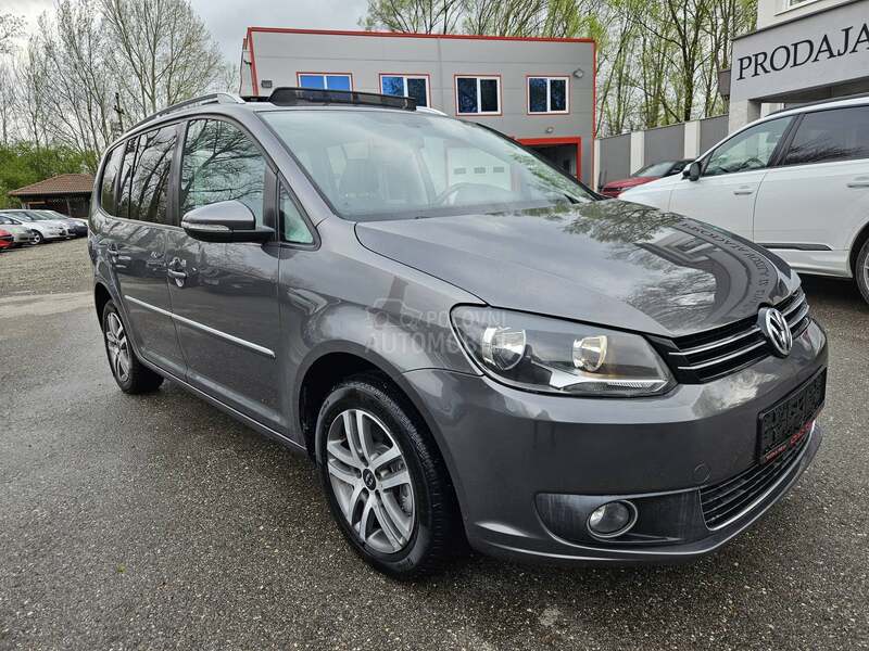 Volkswagen Touran HIGHTLINE D S G